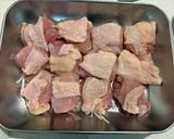 さっぱり！鶏もも肉と水菜の塩レモン炒め作り方1写真