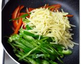 鶏肉 ♪ チンジャオローズ ♪作り方3写真