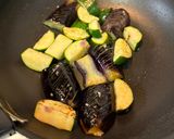 【簡単夕食】柔らか鶏胸肉と夏野菜のカレー炒め作り方4写真