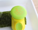 キャラ弁☆顔だけトトロおにぎり♪作り方4写真