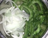 牛レバーとゴーヤのにんにく炒め作り方1写真