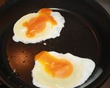 目玉焼き☆ソースキャベツ☆サンドイッチ♪作り方2写真