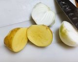 じゃが芋と玉ねぎのスパイスカレー炒め作り方1写真