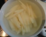さつまいもの☆カレー炒め☆作り方1写真