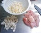 鶏むね肉とマイタケの和風オランダ煮作り方1写真
