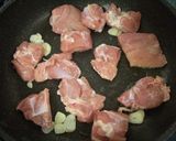 チキンのトマトソース煮～マルゲリータ風～作り方3写真