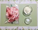 簡単夏の夕飯！なす豚こま肉団子生姜焼き風照り焼き作り方1写真