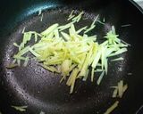 大葉にんにく醤油で♪こんにゃくおかか和え作り方1写真