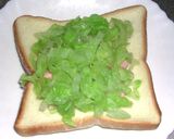 キャベツと魚肉ソーセージのトースト作り方2写真