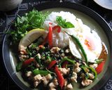 アタイ好みの【ガパオ】鶏肉バジル炒めご飯作り方12写真