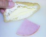 油揚げのハムチーズ挟み☆食べるラー油乗せ作り方3写真