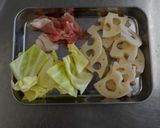 れんこんとキャベツの生姜味噌炒め作り方1写真