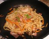 野菜たっぷり！あっさり焼きうどん作り方4写真