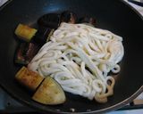 がっつり和風＾＾な肉味噌具のソースうどん作り方5写真