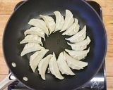 さば水煮缶アレンジ・さば缶餃子作り方5写真