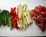 牛肉とセロリの甘ピリ～炒め作り方1写真
