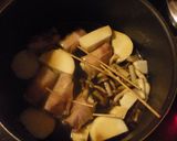 里芋とゴボウのベーコン巻き煮込み作り方5写真
