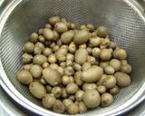 秋の味覚 畑で採れたむかごでご飯作り方1写真