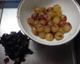 ワインカラーで決めっ♪ぶどうのコンポート作り方1写真