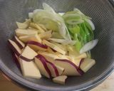 さつまいもと豚肉の炒め煮作り方1写真