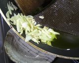トマトの酸味まろやか☆さんまのパスタ♪作り方4写真