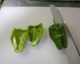 つくねで簡単☆ピーマンの和風肉詰め作り方1写真