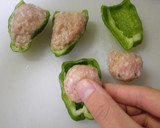 つくねで簡単☆ピーマンの和風肉詰め作り方2写真