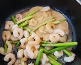 アスパラとエビのマヨ醤油炒め作り方5写真