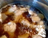 ほろ酔い気分⁈手羽の梅酒&めんつゆ煮作り方1写真