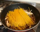 市販の1人鍋の素で！ズボラなスープパスタ作り方6写真