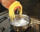 水の代わりにチーズの水分で作るうどん麺作り方16写真