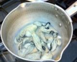 基本の牡蠣の酒蒸し→簡単!牡蠣の味噌汁作り方5写真