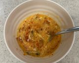 電子レンジ調理♪卵1個でキムチーズオムレツ作り方2写真