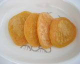 離乳食☆後期　にんじんパンケーキ作り方3写真