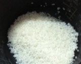 秋の旬！秋鮭のはらすで炊き込みご飯作り方1写真