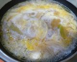 ふわふわ鶏肉とお豆腐の柳川風卵とじ作り方4写真
