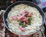ベーコンと青唐辛子の炒めうどん塩昆布・魚醤風味作り方8写真