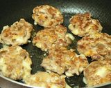 切り落とし豚肉で…ほろほろミニバーグ作り方7写真