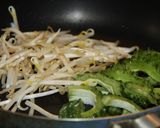 青じそ風味でもやしとゴーヤの炒めもの作り方1写真
