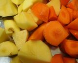 中華街の牛肉と野菜の煮物（虹焼牛腩）作り方3写真