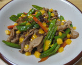 豚肉とししとう、にんじん炒めチーズのせ作り方4写真