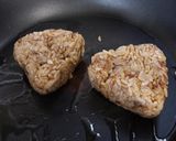 残り物の炊き込みご飯で焼きおにぎり作り方2写真