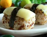 ■肉むすびのとろ~りチーズのせ■作り方6写真