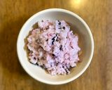 赤紫蘇で炊いたご飯　梅の香り、赤紫蘇の赤。作り方8写真