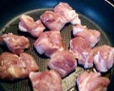 鶏としめじとジャガイモの塩スープ作り方1写真