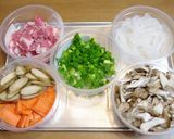 甘辛☆豚肉と野菜の混ぜご飯作り方1写真