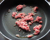 さつまいもと挽肉とにらのカレー炒め作り方2写真