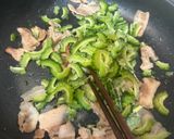 味付けシンプル!鶏ガラゴーヤチャンプルー作り方3写真