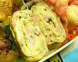お弁当に❀ハムとマヨの卵焼き～バジル風味作り方7写真