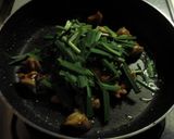 鶏ももとにらの甘辛炒め作り方3写真